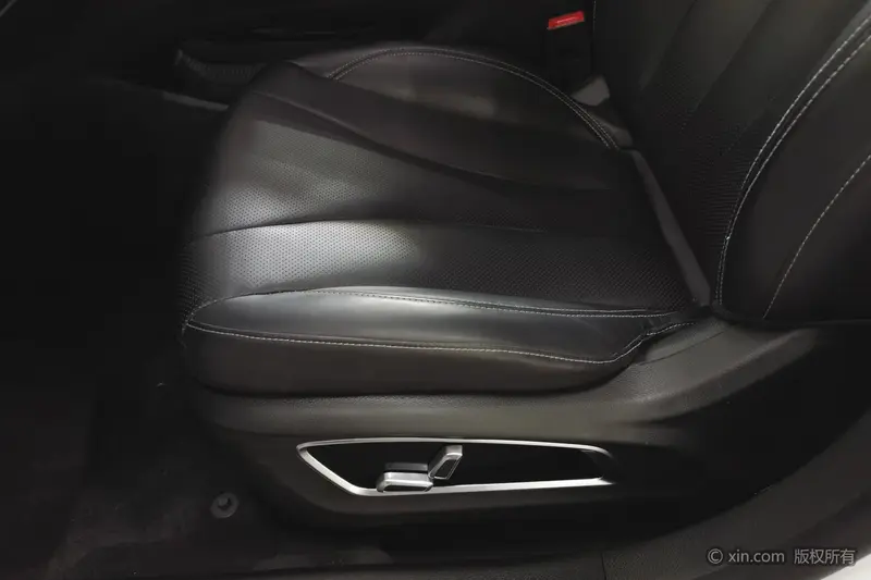 Geely Borui ePro — фото 13