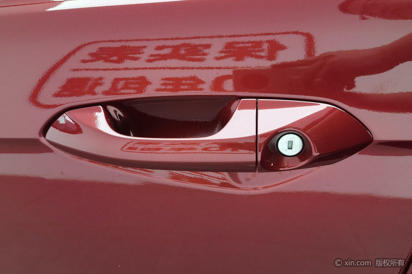 Ford Escort 2015 1.5L MT Fashion