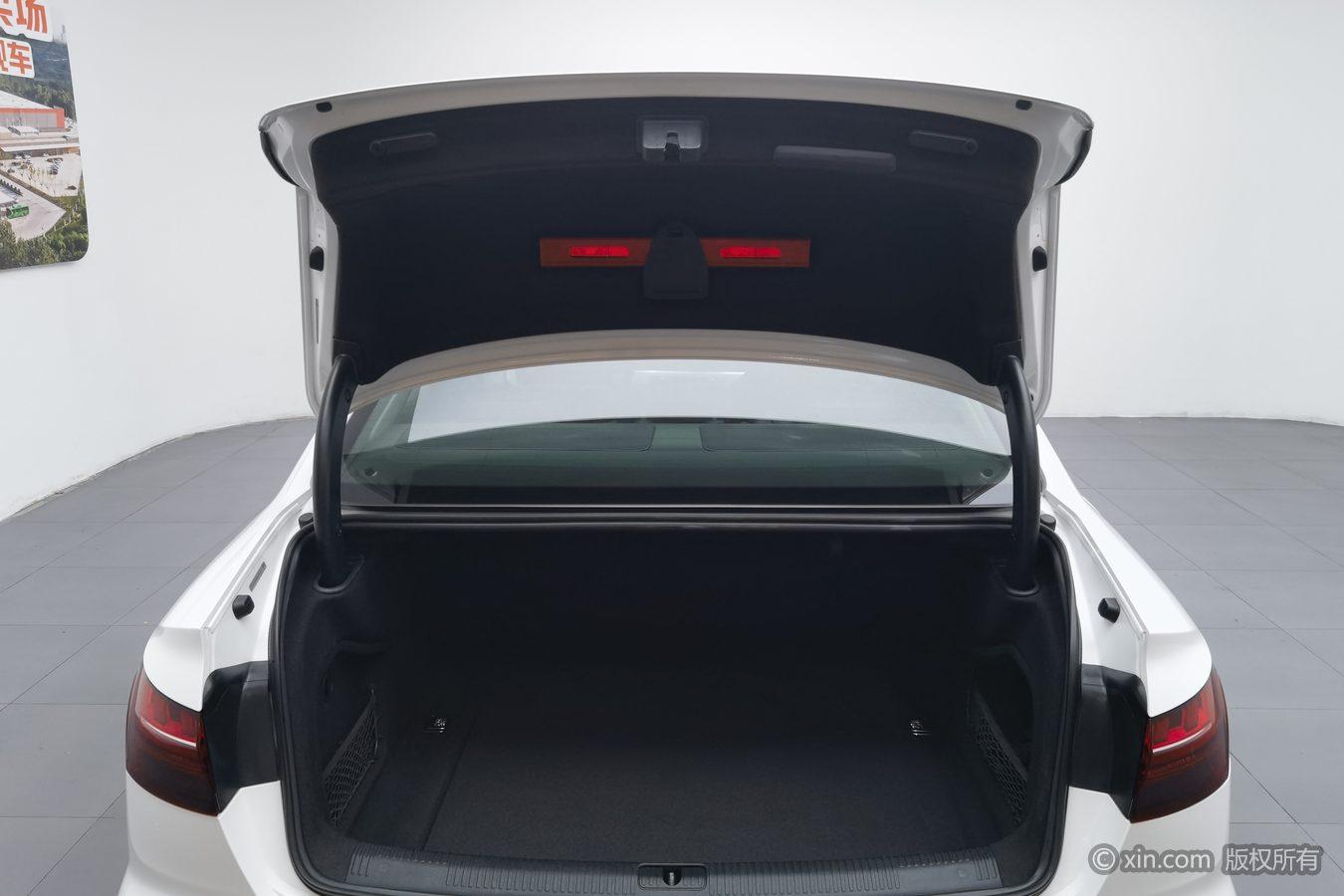 Audi A4L id 4479322 из Китая 22