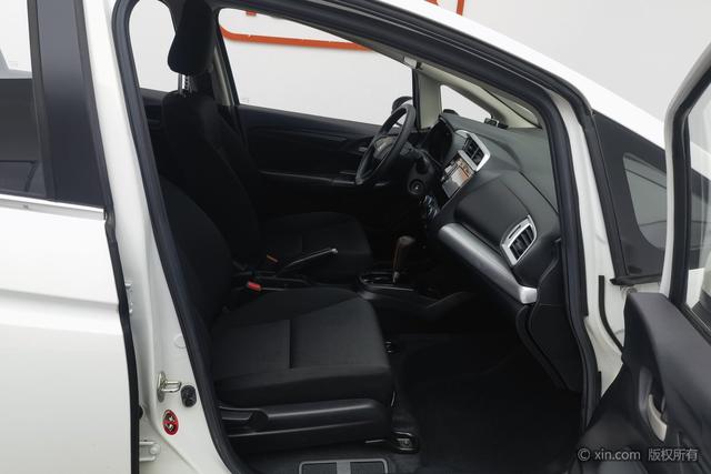 Honda Fit 2018 1.5 L CVT — фото 9