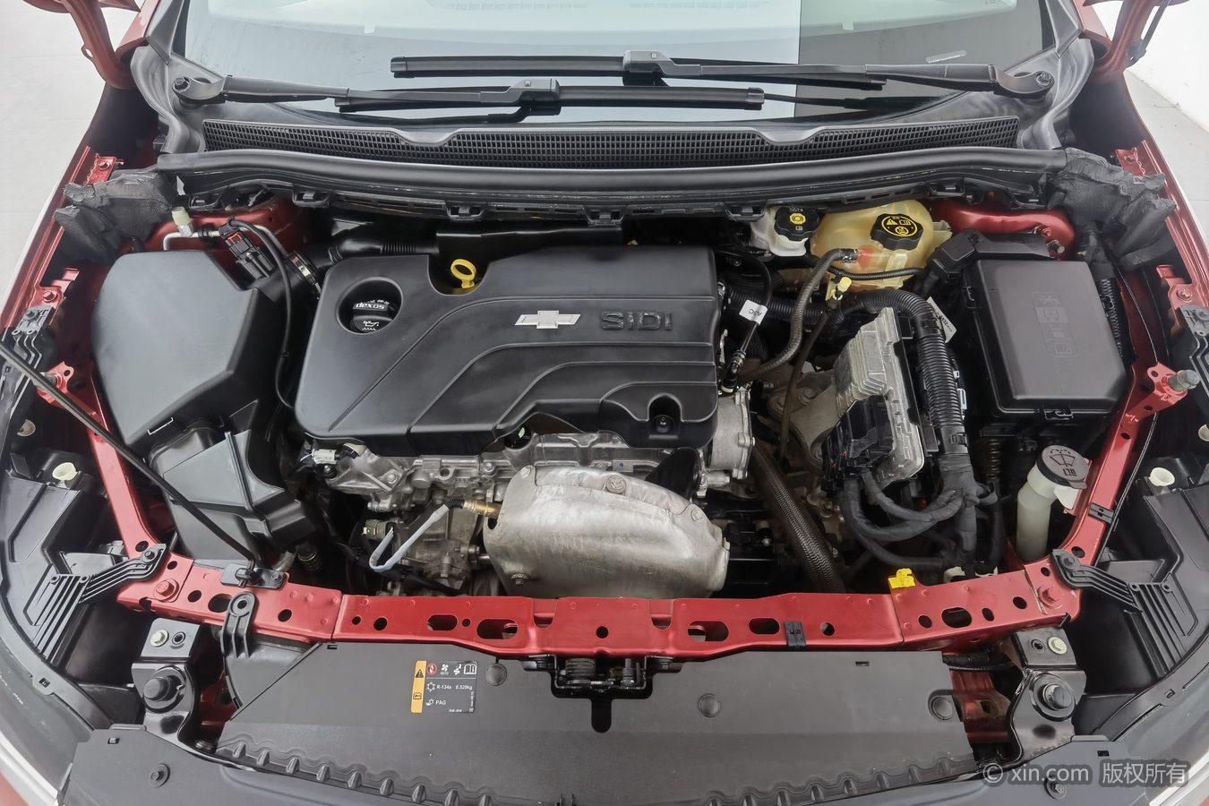 Chevrolet Cruze 2018 320 AT
