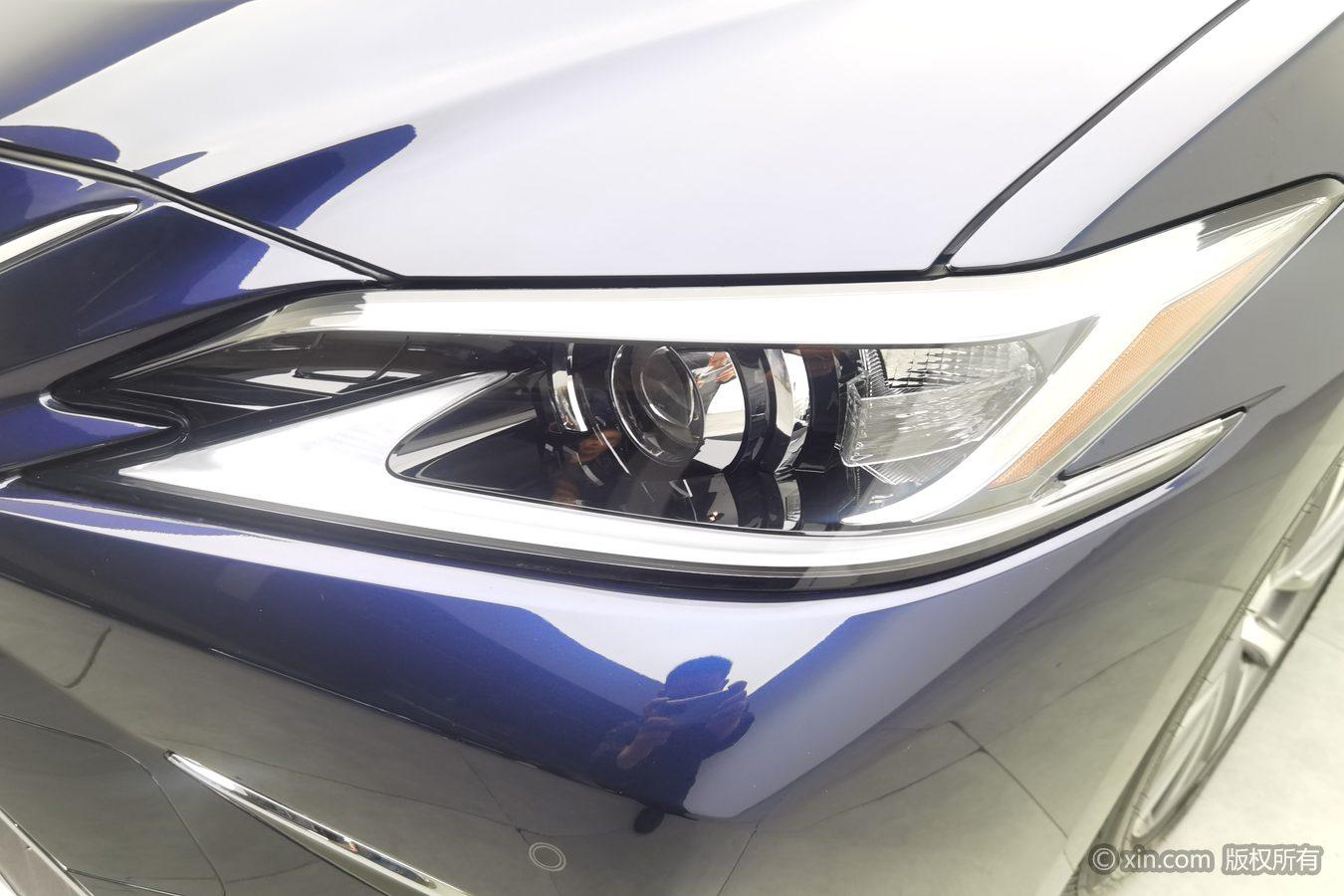 Lexus ES 2018 200 V