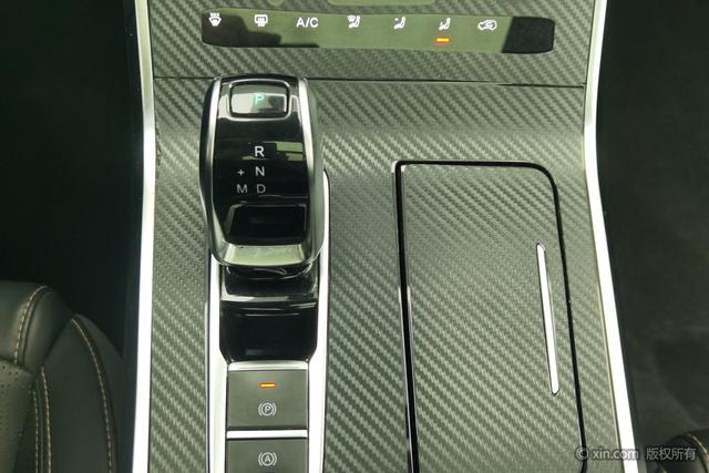 Chery Tiggo 8 2019 1.6 TGDI AT — фото 16