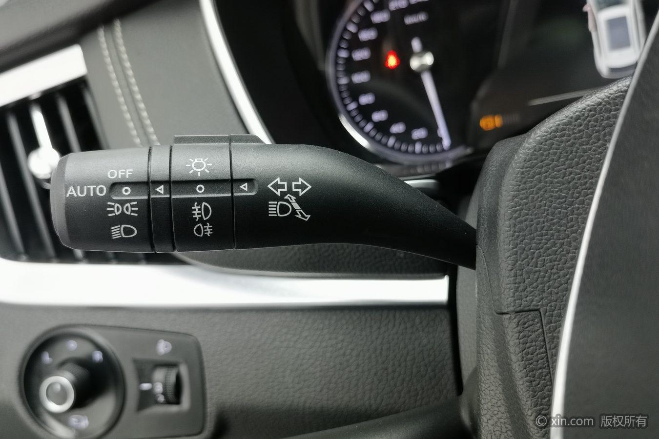 Roewe RX5 — фотографии объявления, Фото 25