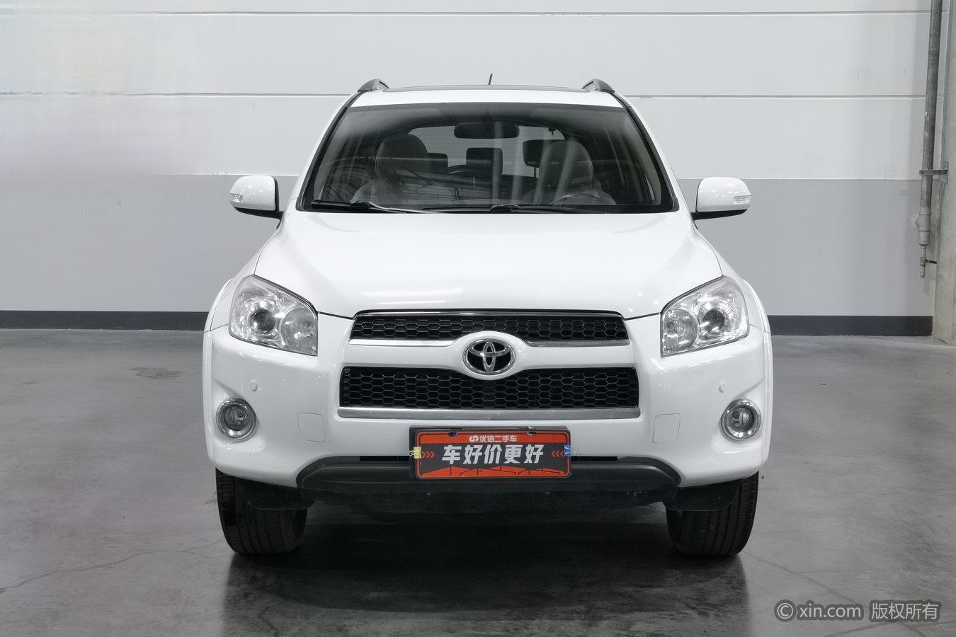 Toyota RAV4 2011 2.0L AT Luxury