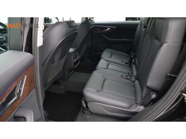 Audi Q7 2024 55 TFSI quattro S line Sport — фото 8