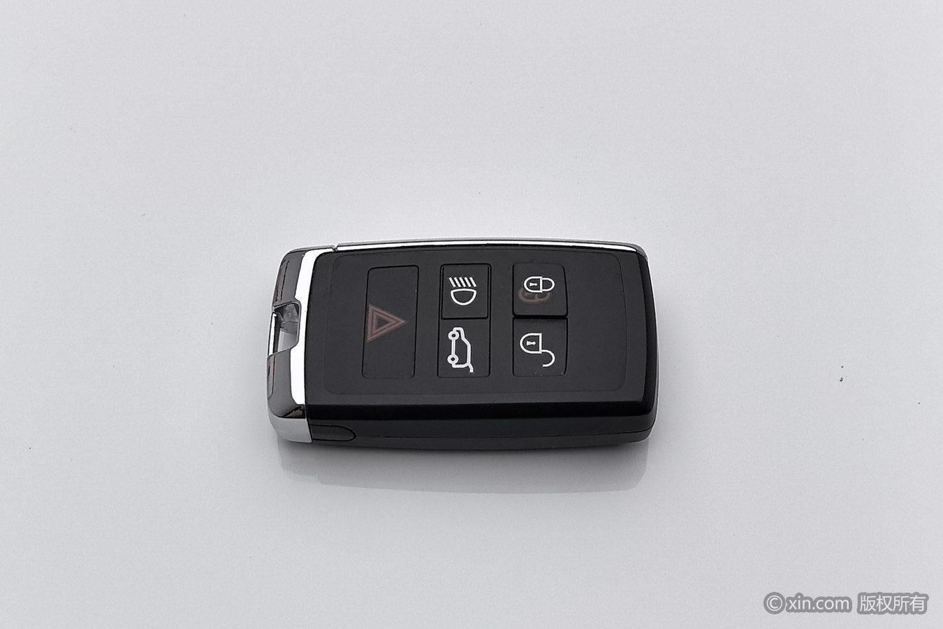 Land Rover Discovery Sport Sport 2020 249PS R-Dynamic HSE Luxury 7 мест