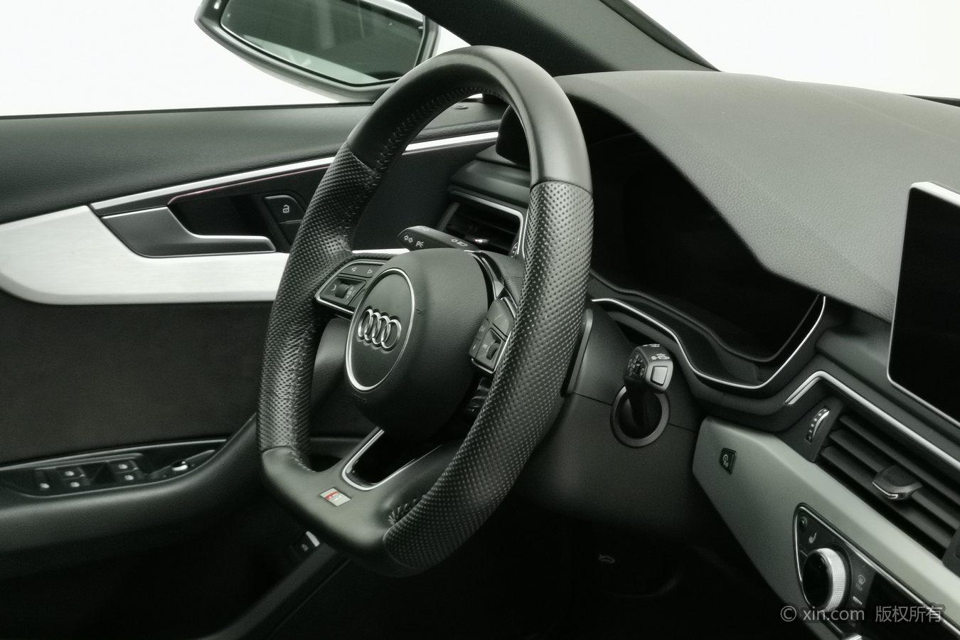 Audi A4 2019 Avant xian feng pai 40 TFSI hao hua dong gan xing
