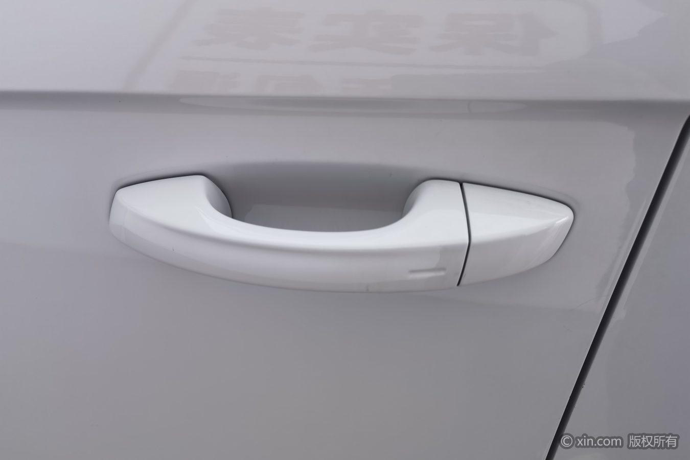 Volkswagen T-Roc 2021 280TSI DSG Smart Connect