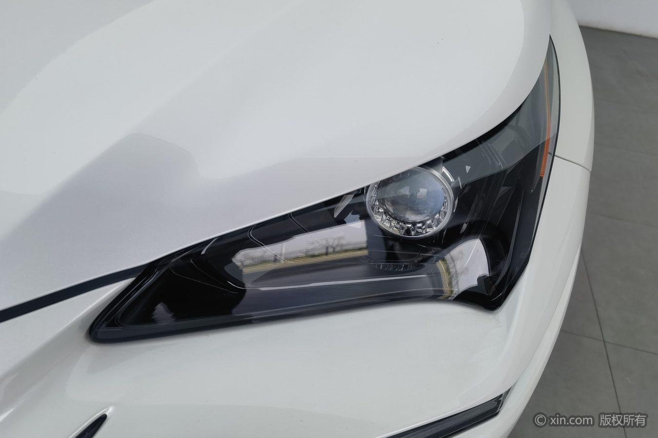 Lexus NX 2018 300 V