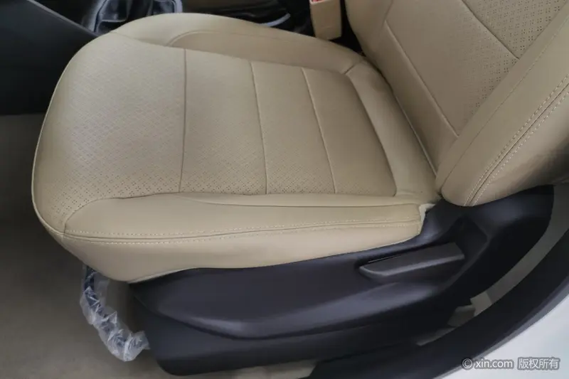 Wuling Hongguang 1.5 L SMT Comfort — фото 13
