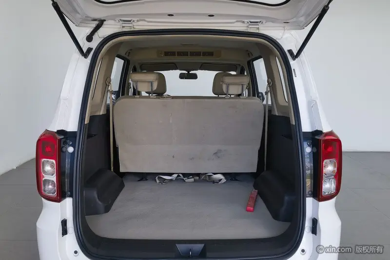 Wuling Hongguang 1.5 L SMT Comfort — фото 18