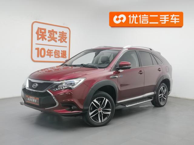 BYD Tang 2015 года выпуска