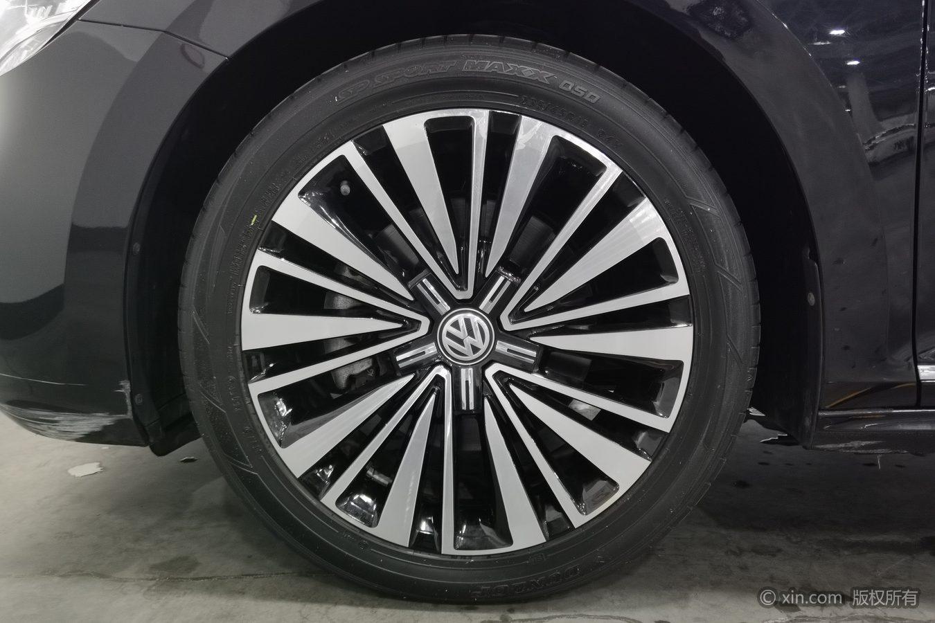 Volkswagen Passat 2020 330TSI Luxury VI
