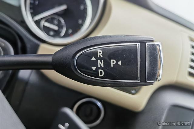Mercedes-Benz R-Class 2015 R 320 4 MATIC Luxury — фото 12