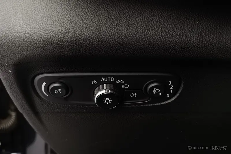 Buick Envision Plus 652T 5 мест люкс — фото 11