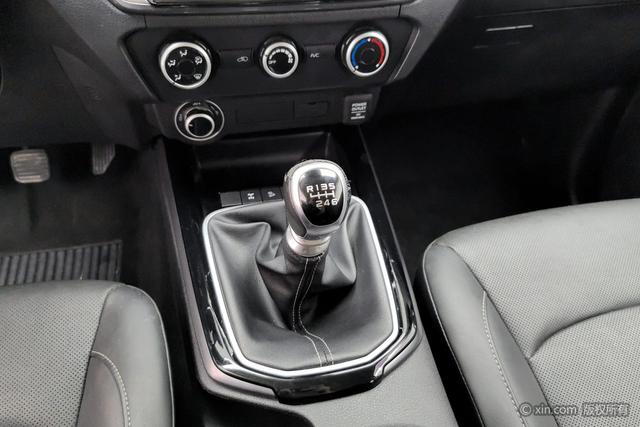 Isuzu D-MAX 2021 1.9 TMT 4 WD Global RZ 4 E — фото 15