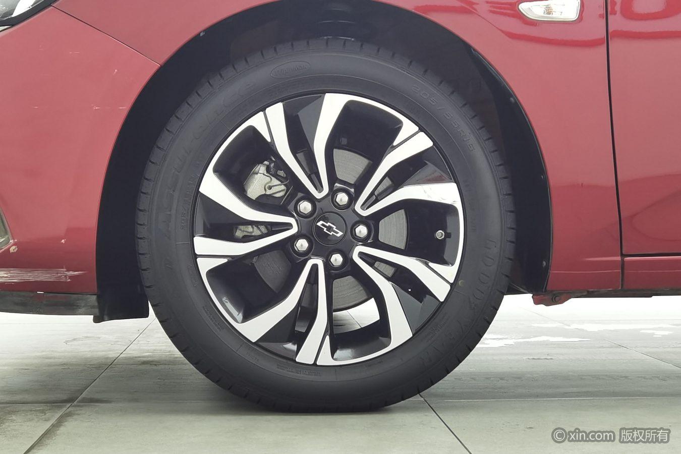 Chevrolet Monza 2019 RS 330T AT