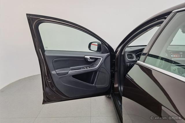 Volvo S60 2018 S 60 L T 4 — фото 20