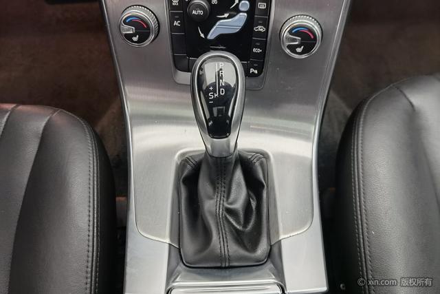 Volvo S60 2018 S 60 L T 4 — фото 14