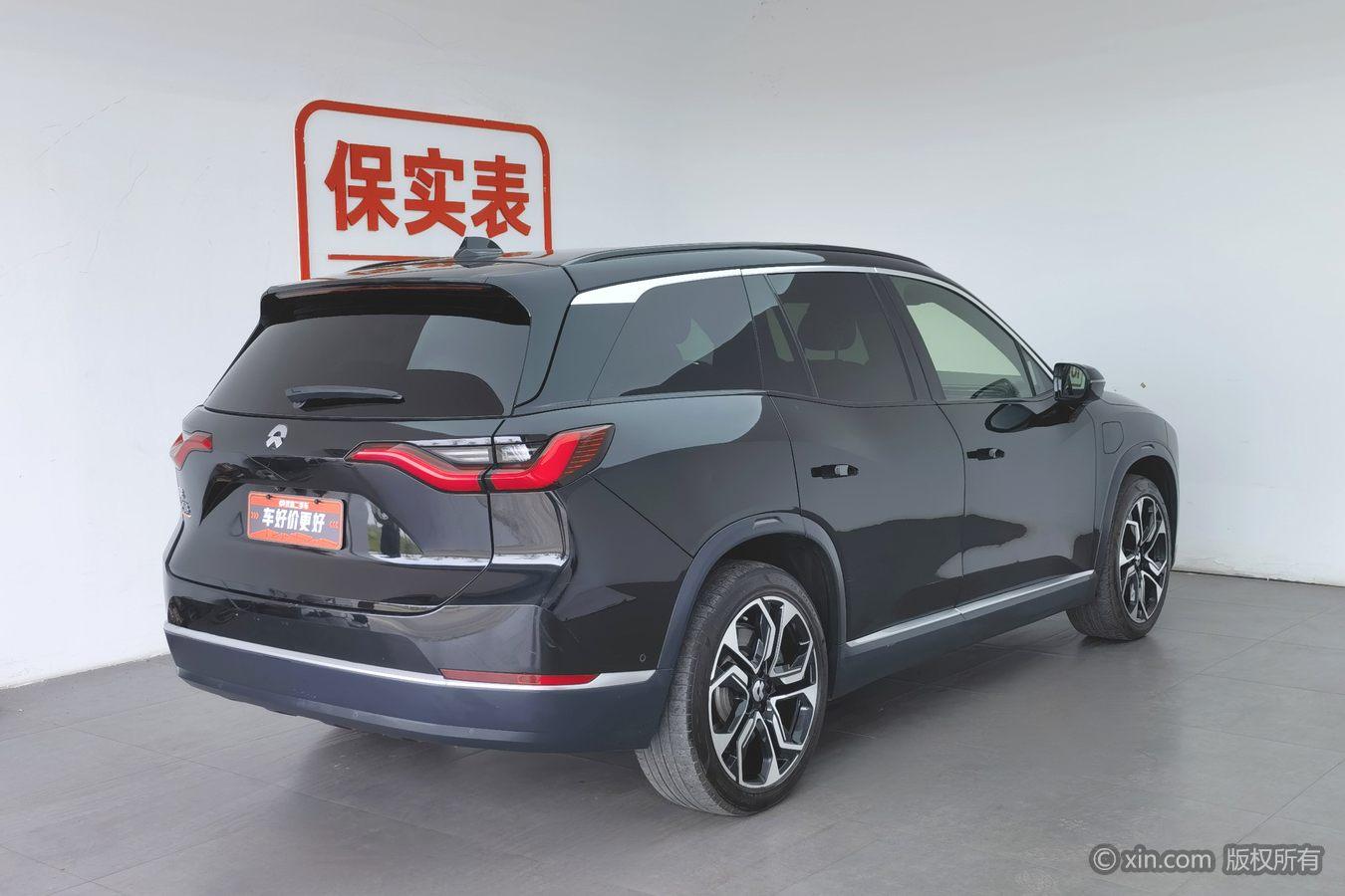 NIO ES8 2020 415KM мест