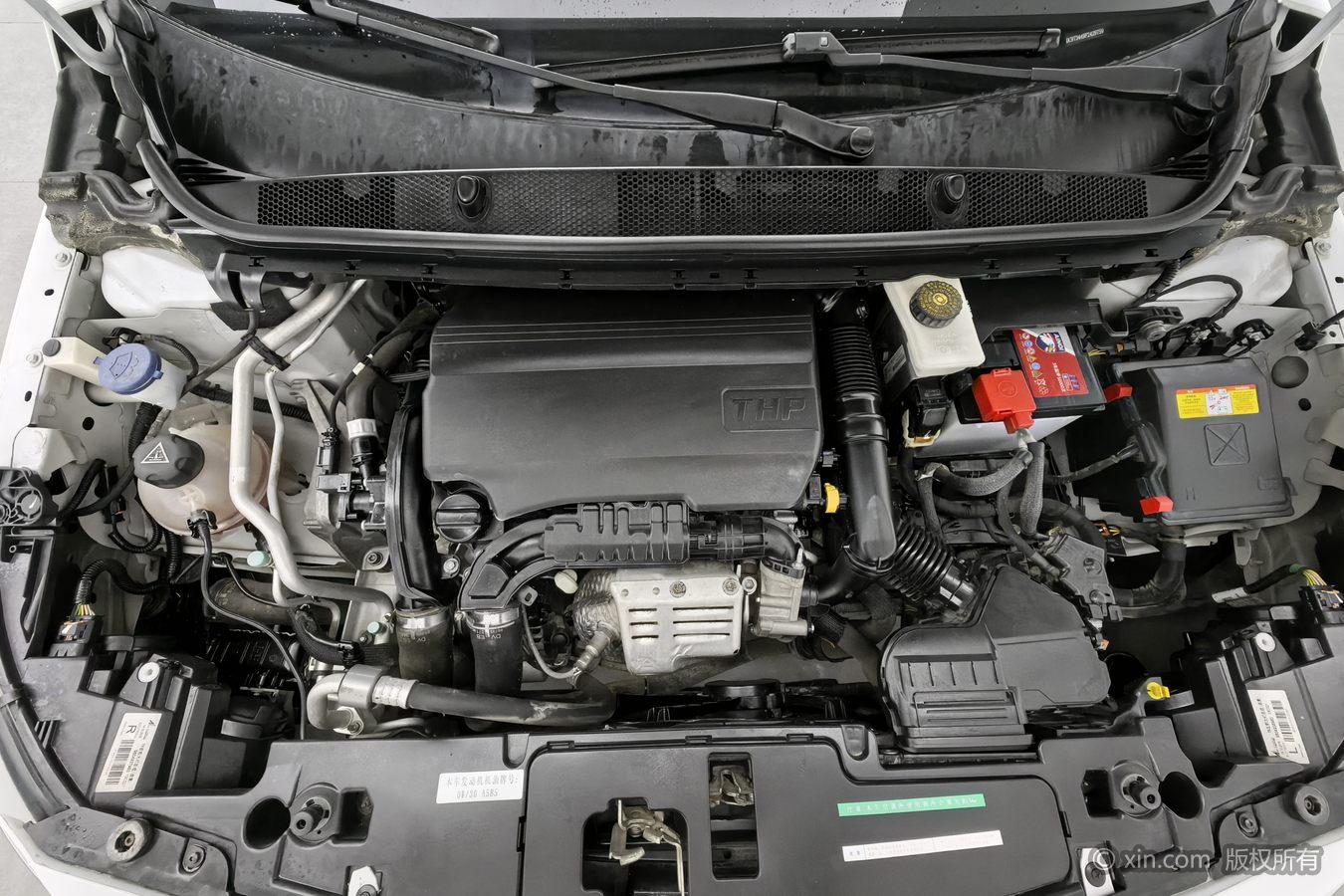 Peugeot 408 2015 1.2T AT Luxury