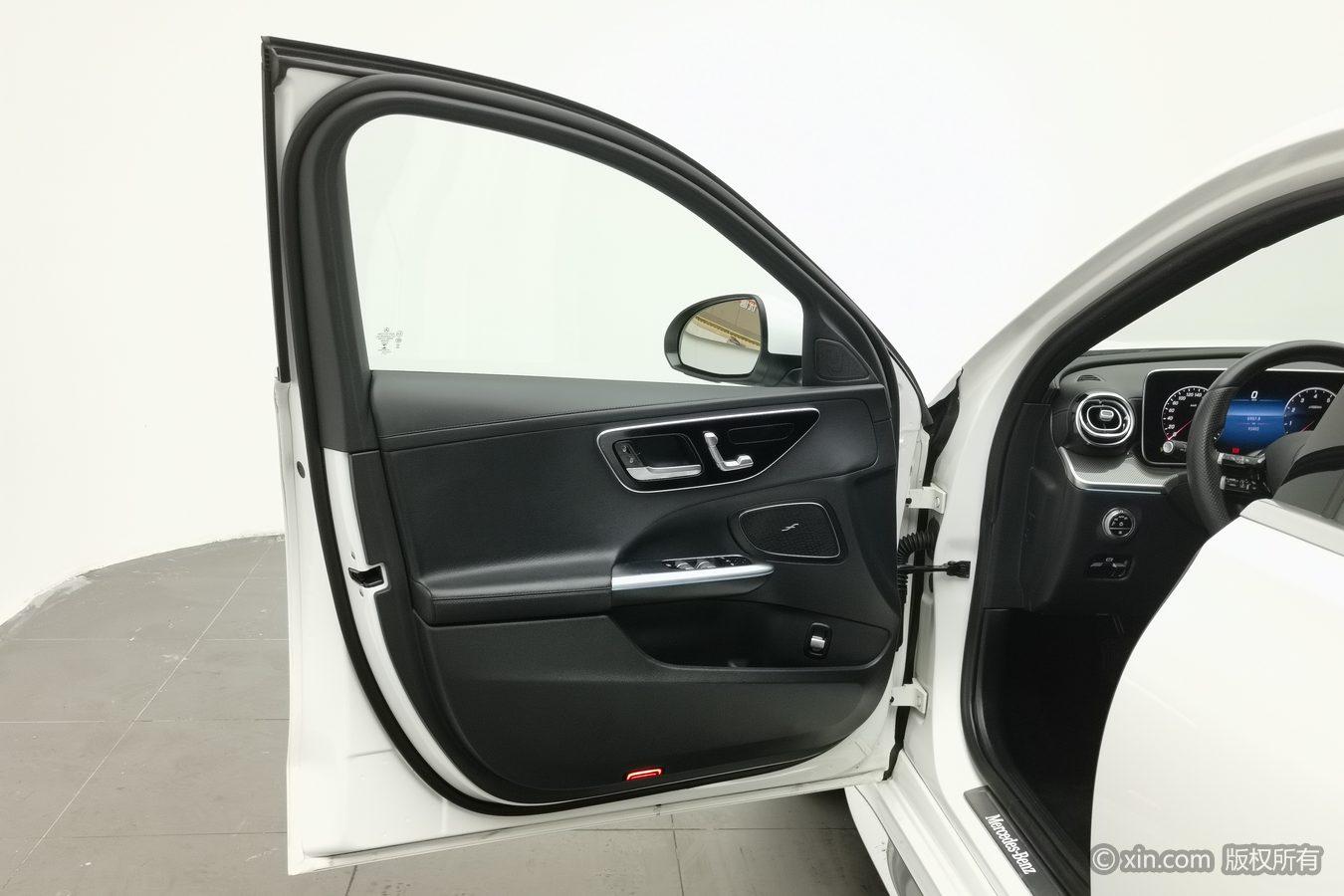 Mercedes-Benz Class C id 4438277 из Китая 15