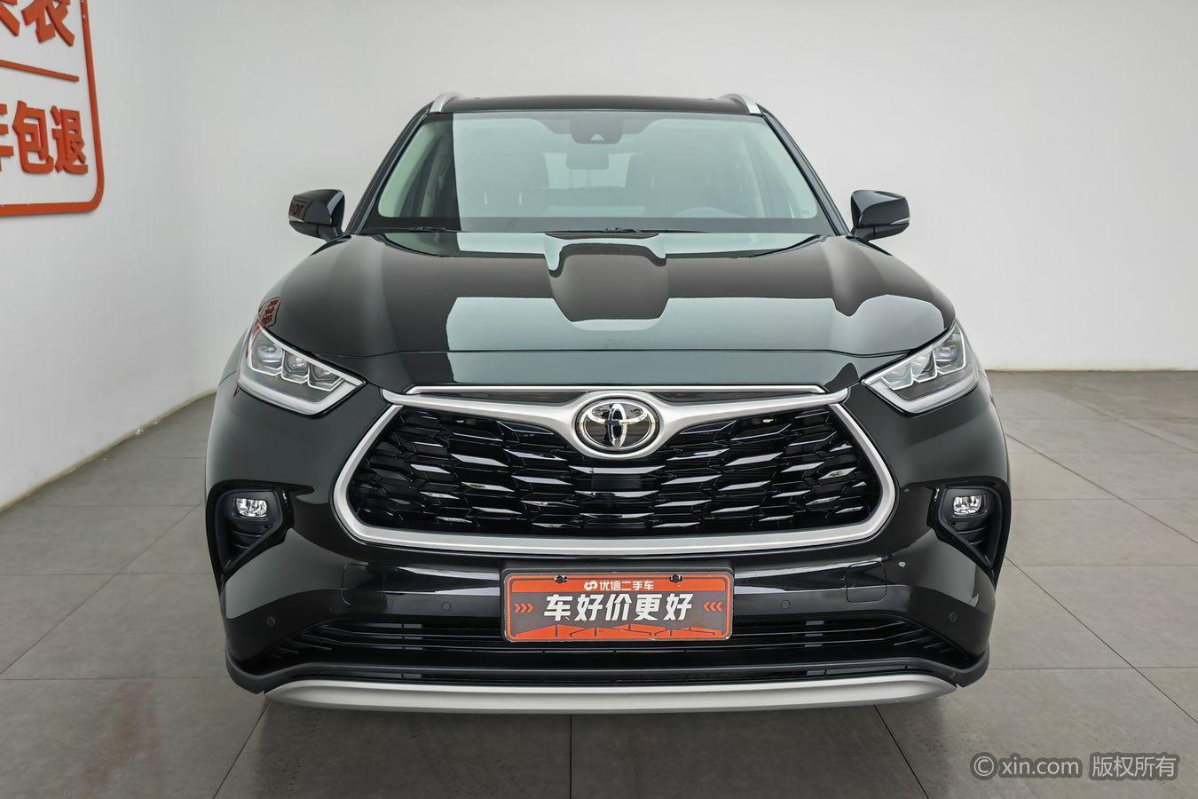 Toyota Highlander 2024 2.5L Luxury 7 мест