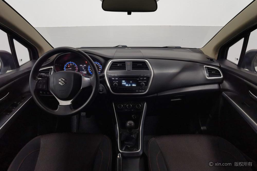 Suzuki S-Cross, фото 13