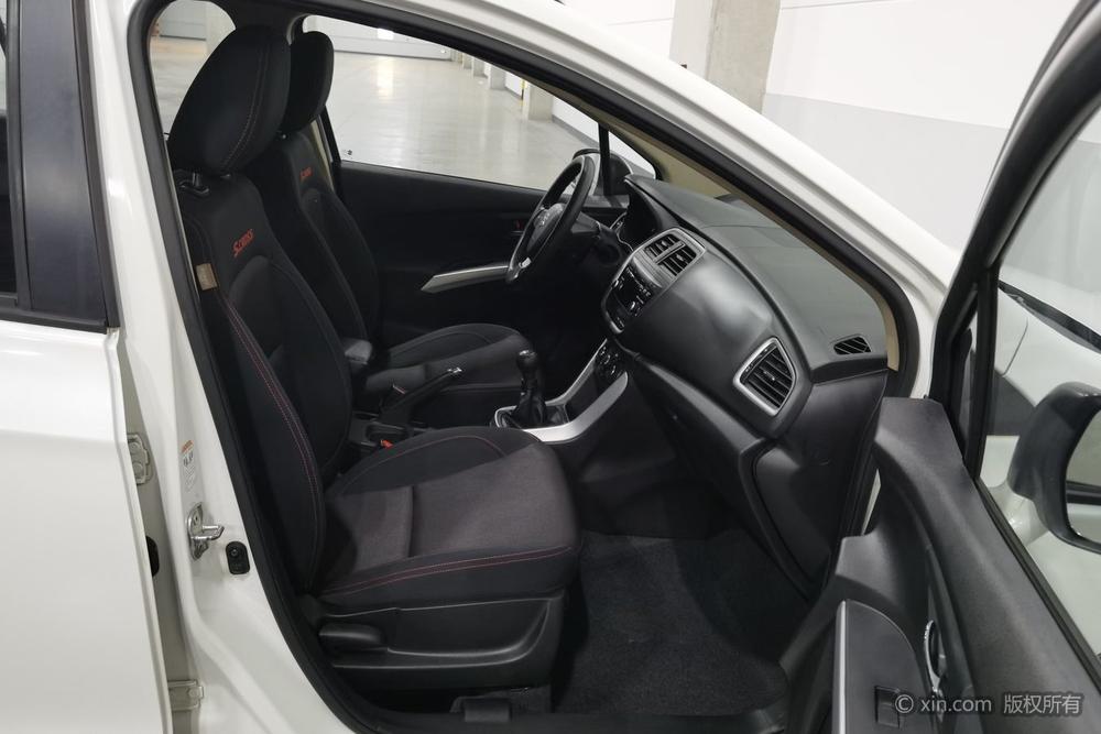 Suzuki S-Cross, фото 12