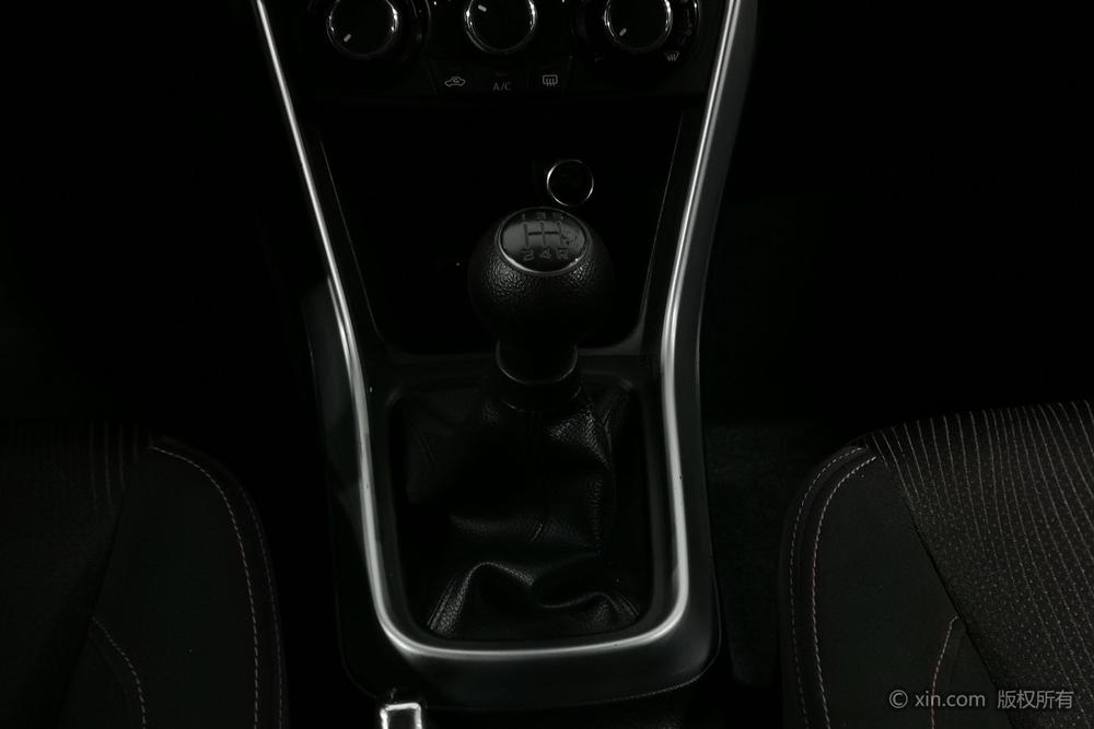 Suzuki S-Cross, фото 15