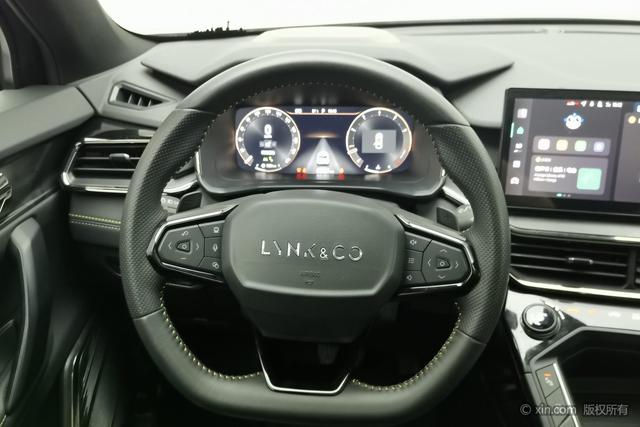 Lynk & Co 06 2023 Remix 1.5 T Hero — фото 14