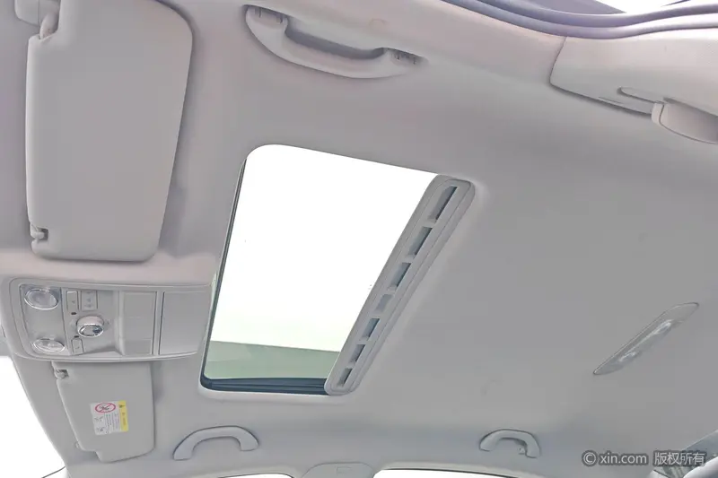 Volkswagen Passat — фото 15