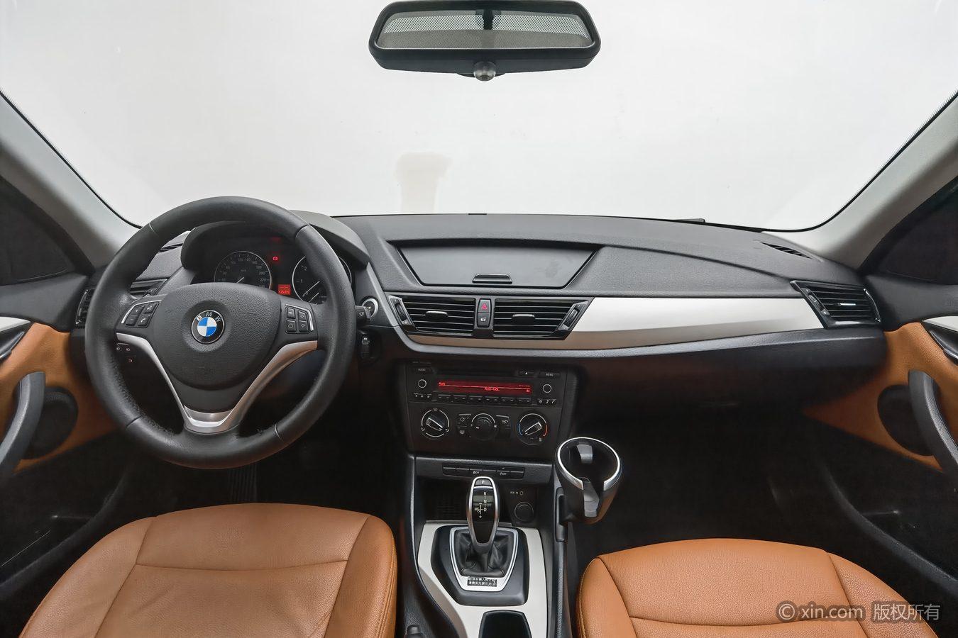 BMW X1 2014 sDrive18i Style