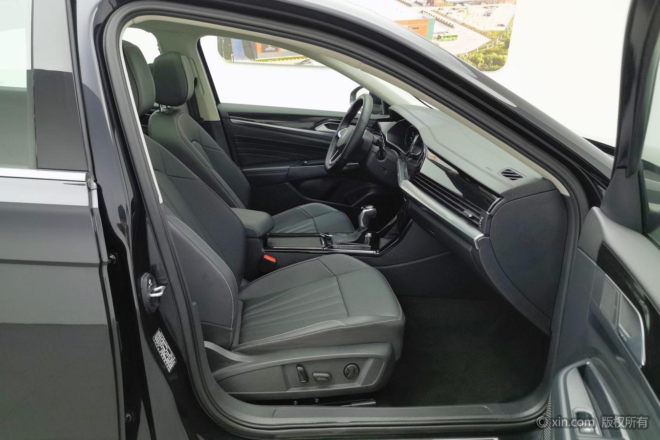 Volkswagen Passat id 4439301 из Китая 16