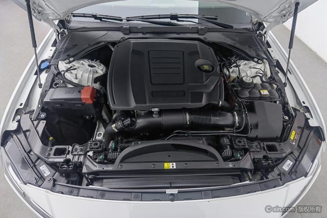 Jaguar XFL 2024 2.0 T P 250 2 WD — фото 6