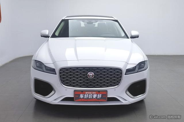 Jaguar XFL 2024 2.0 T P 250 2 WD — фото 2