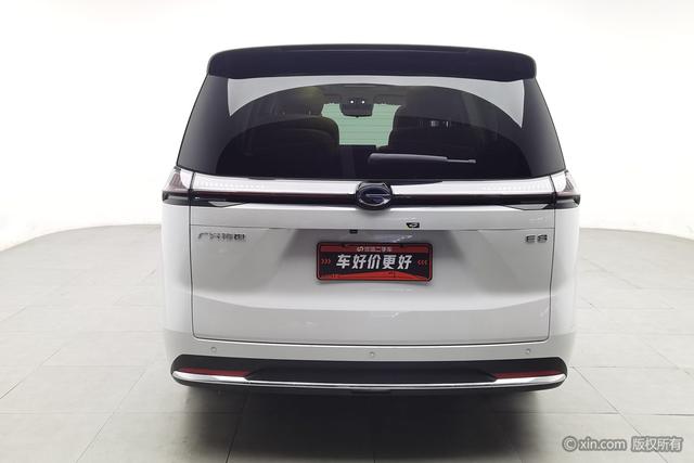 Trumpchi E8 PHEV 2024 2.0 ATK 150km MAX — фото 3