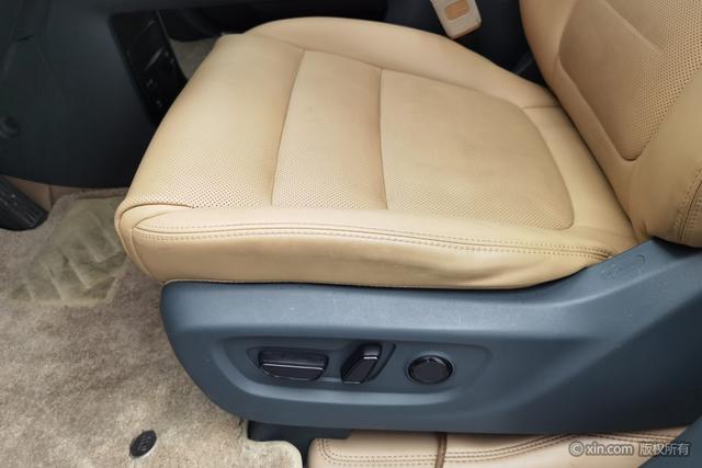 Trumpchi E8 PHEV 2024 2.0 ATK 150km MAX — фото 18
