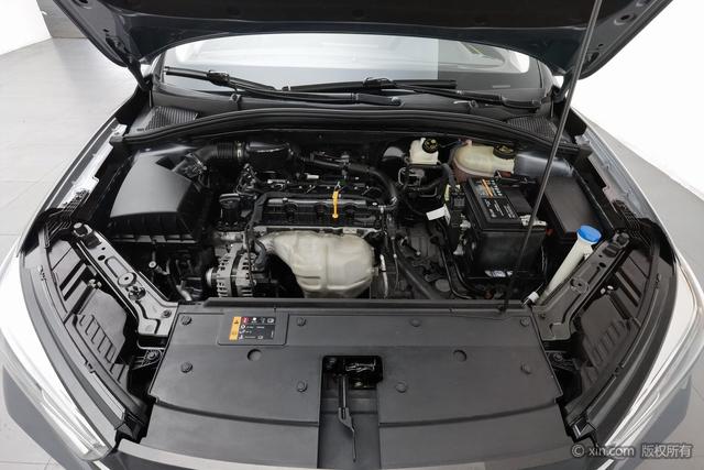Roewe i5 2021 1.5 L CVT — фото 5