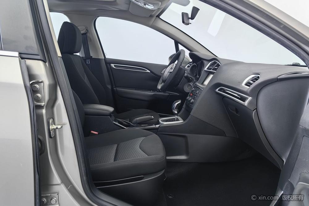 Citroën C4L, фото 11