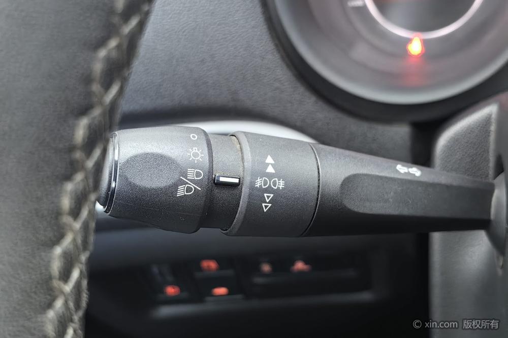 Citroën C4L, фото 16