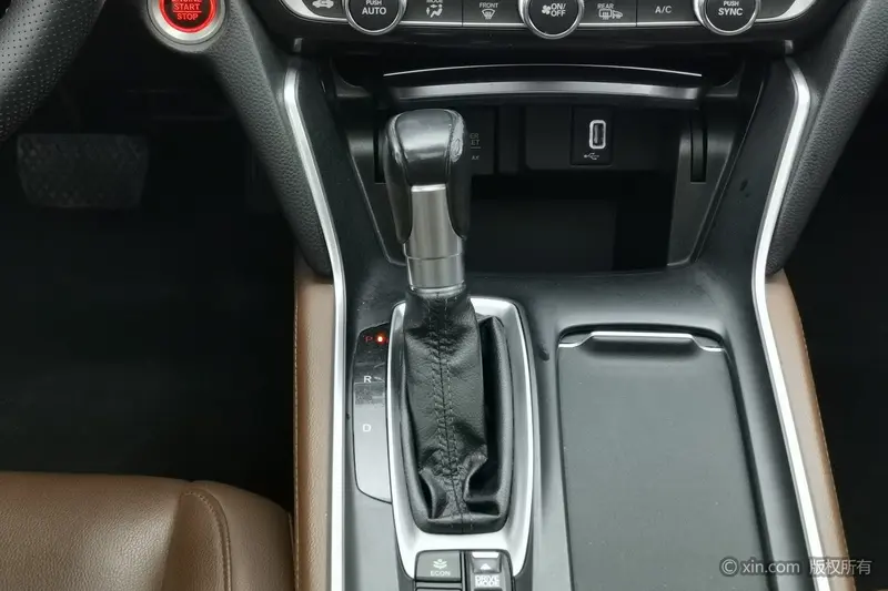 Honda Inspire — фото 10