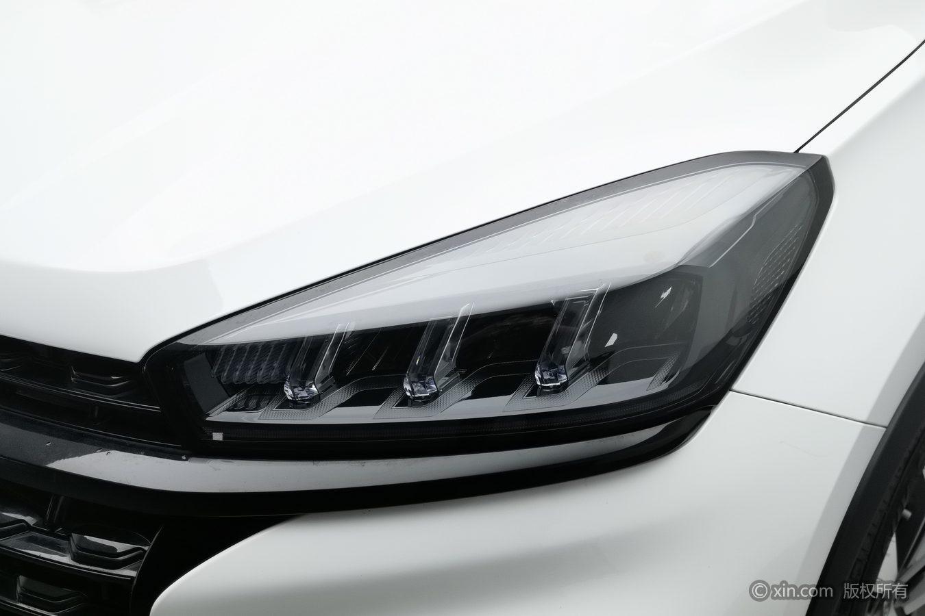 Chery Tiggo 8 8 2024 230TCI AT 5 мест