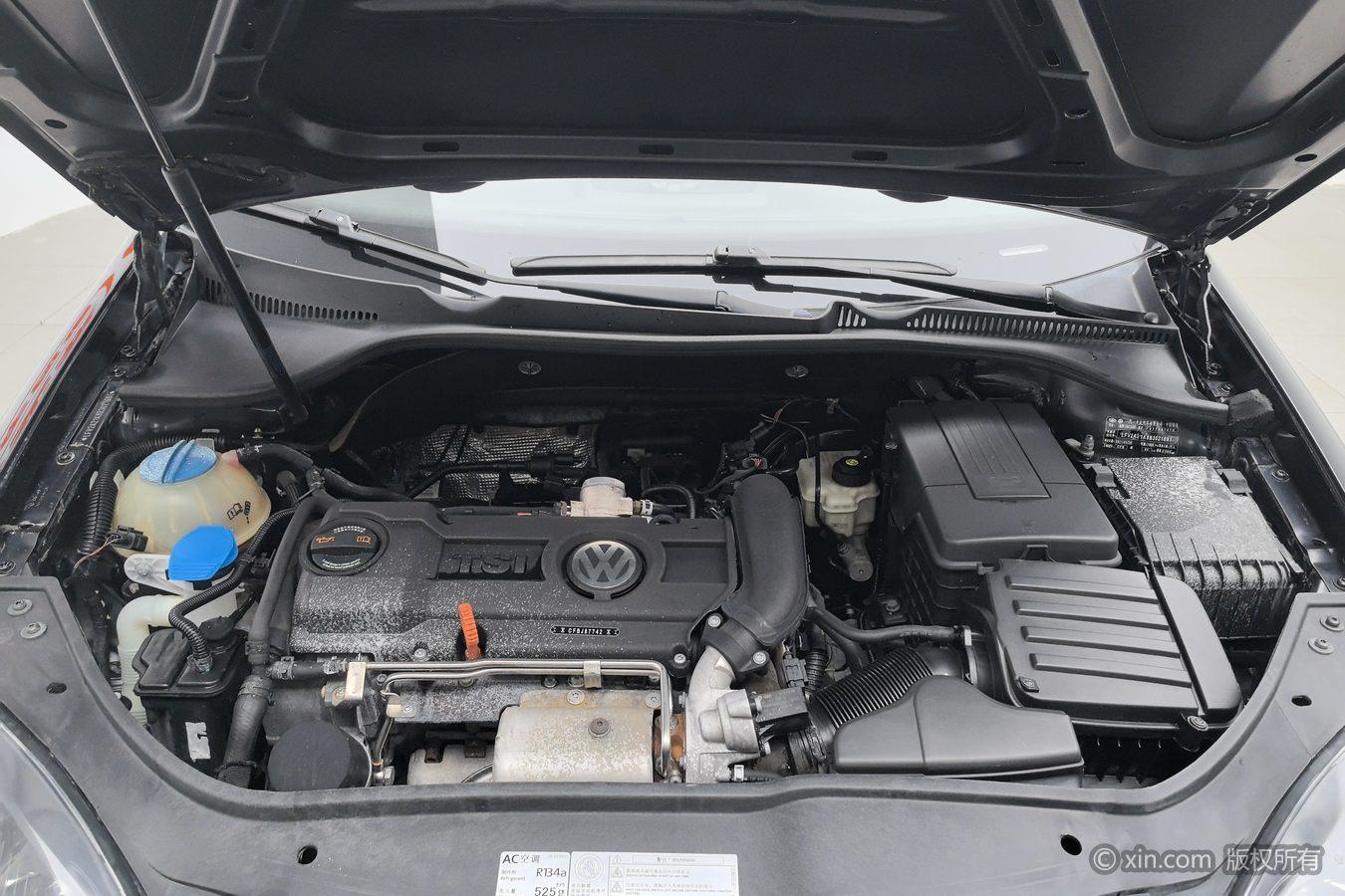 Volkswagen Sagitar 2011 1.4TSI AT