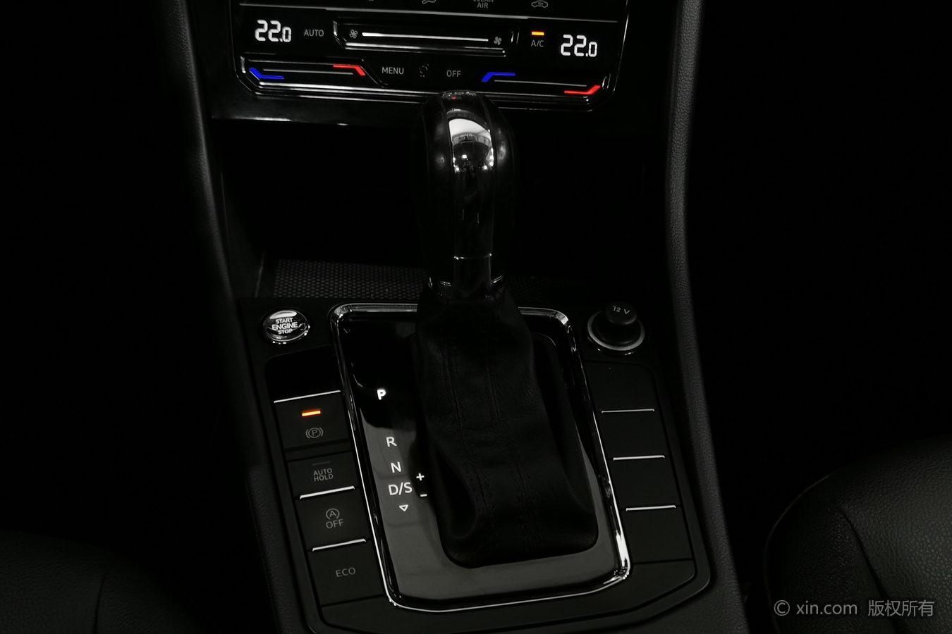 Volkswagen Bora id 4438185 из Китая 20