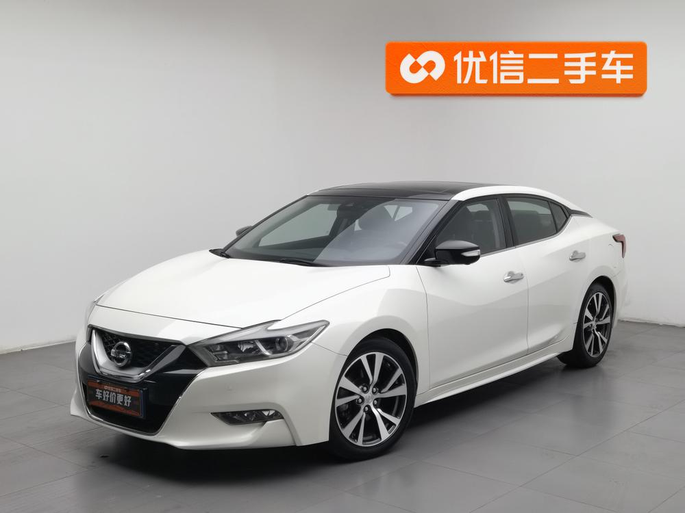 Nissan Maxima