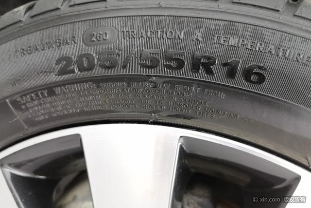 Volkswagen Sagitar 2017 1.6 L MTComfort — фото 9