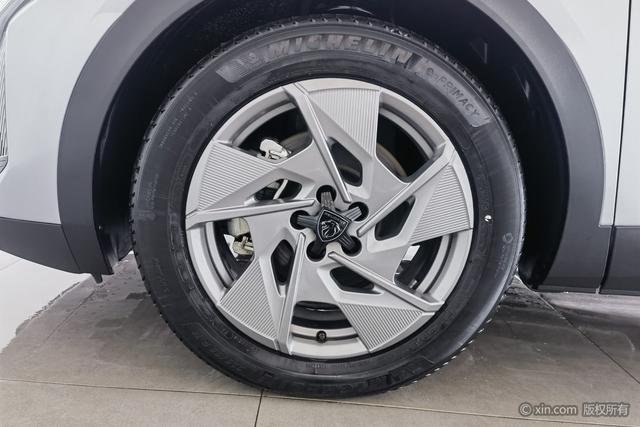 Peugeot 408 X 2023 1.6 T — фото 10