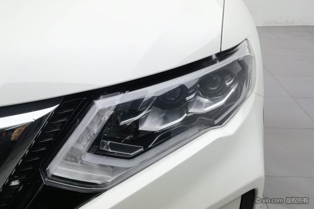 Nissan X-Trail 2023 2.0 L 2 WD — фото 7